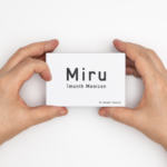 Lentes de Contacto Miru Esférico – Tecnología avanzada para ojos frescos todo el día.